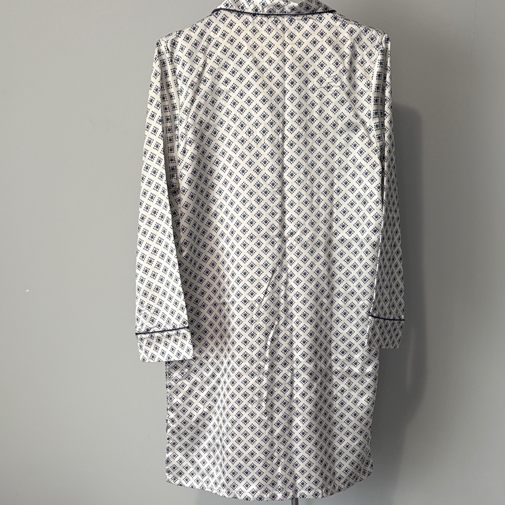 PATRICIA LINGERIE~Pajama Shirt - Picture 5 of 7
